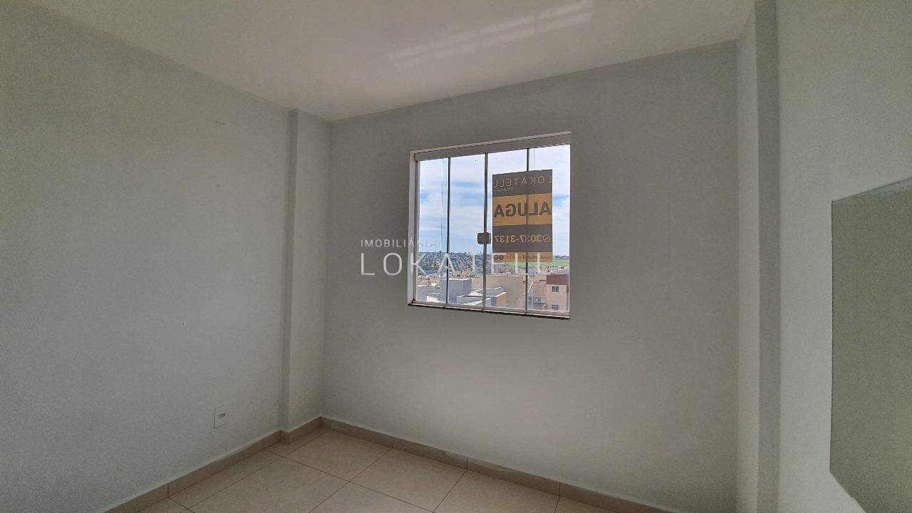 Apartamento para à venda no Bairro JARDIM MANTOVANI em CASCAVEL: