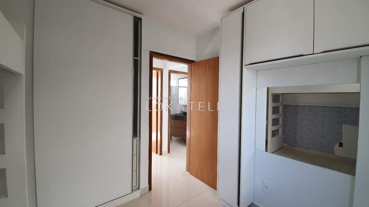 Apartamento para à venda no Bairro JARDIM MANTOVANI em CASCAVEL: