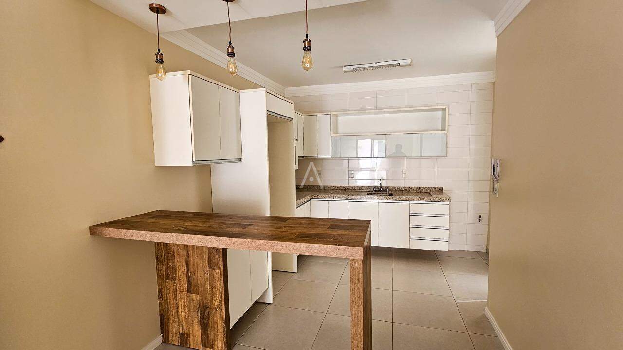 Apartamento para para aluguel no Bairro CENTRO em CASCAVEL: