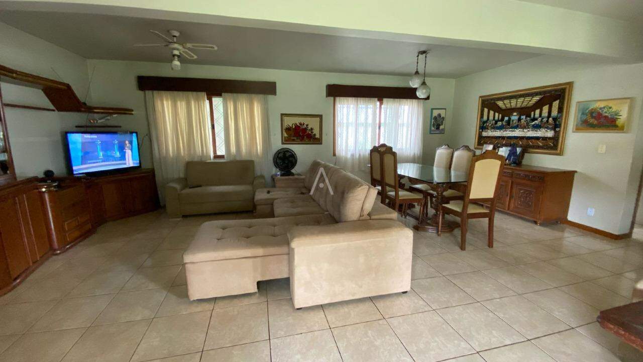 Casa Comercial para para aluguel no Bairro CENTRO em CASCAVEL: