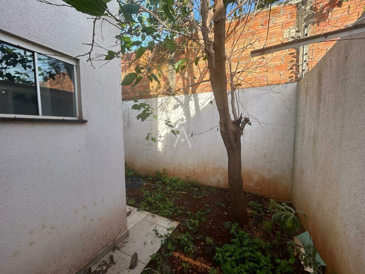Casa Residencial para para aluguel no Bairro FLORESTA em CASCAVEL:
