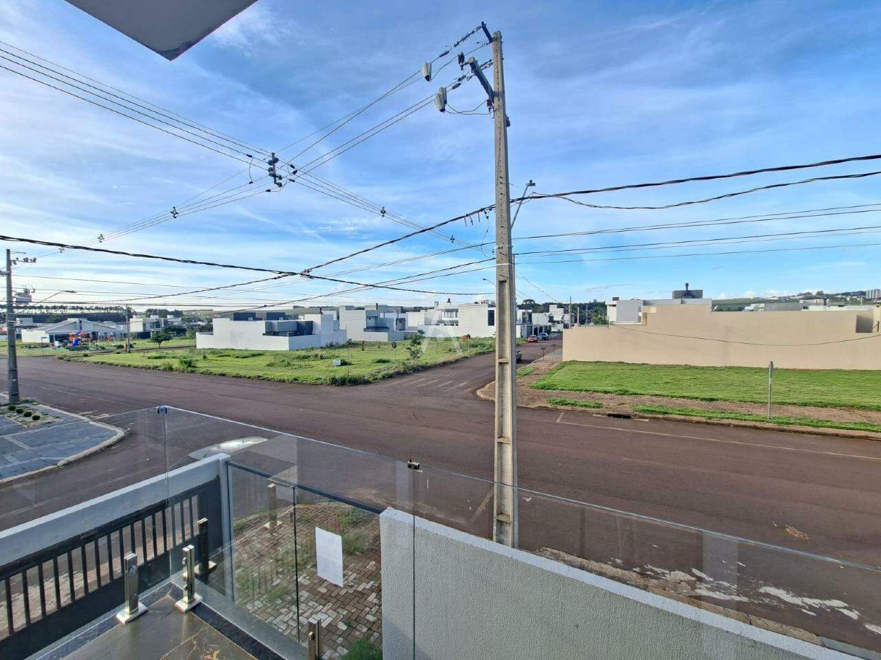 Sobrado para para aluguel no Bairro RECANTO TROPICAL em CASCAVEL: 