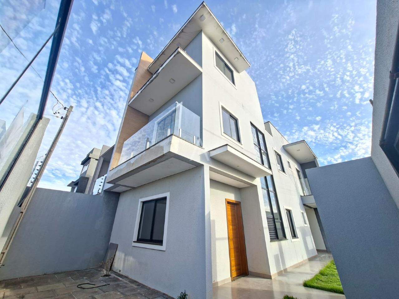 Sobrado para para aluguel no Bairro RECANTO TROPICAL em CASCAVEL: 