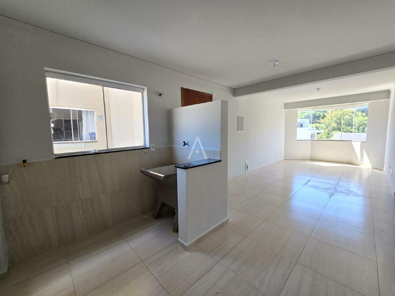 Apartamento para para aluguel no Bairro CENTRO em TOLEDO: 