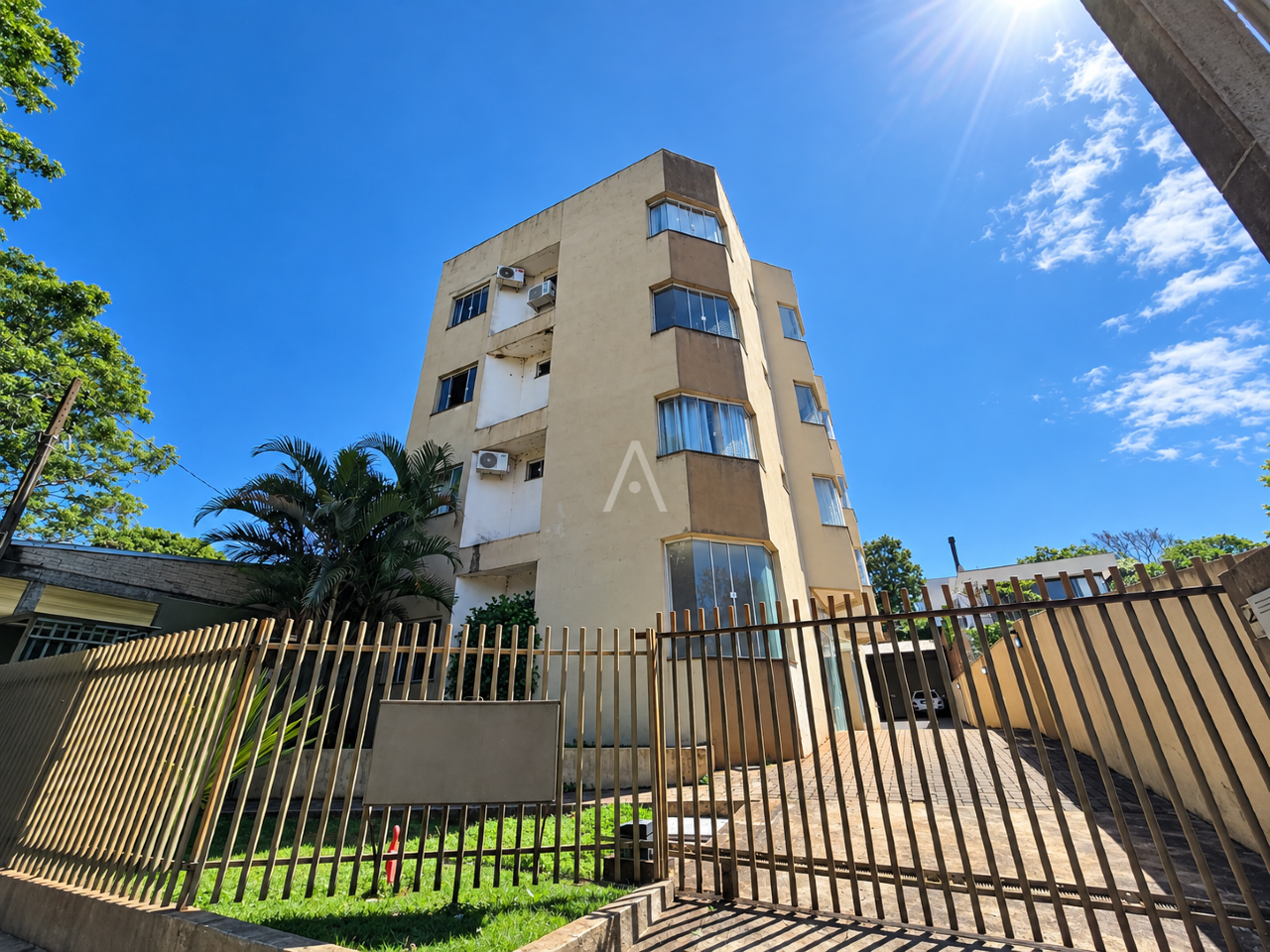 Apartamento para para aluguel no Bairro CENTRO em TOLEDO: 