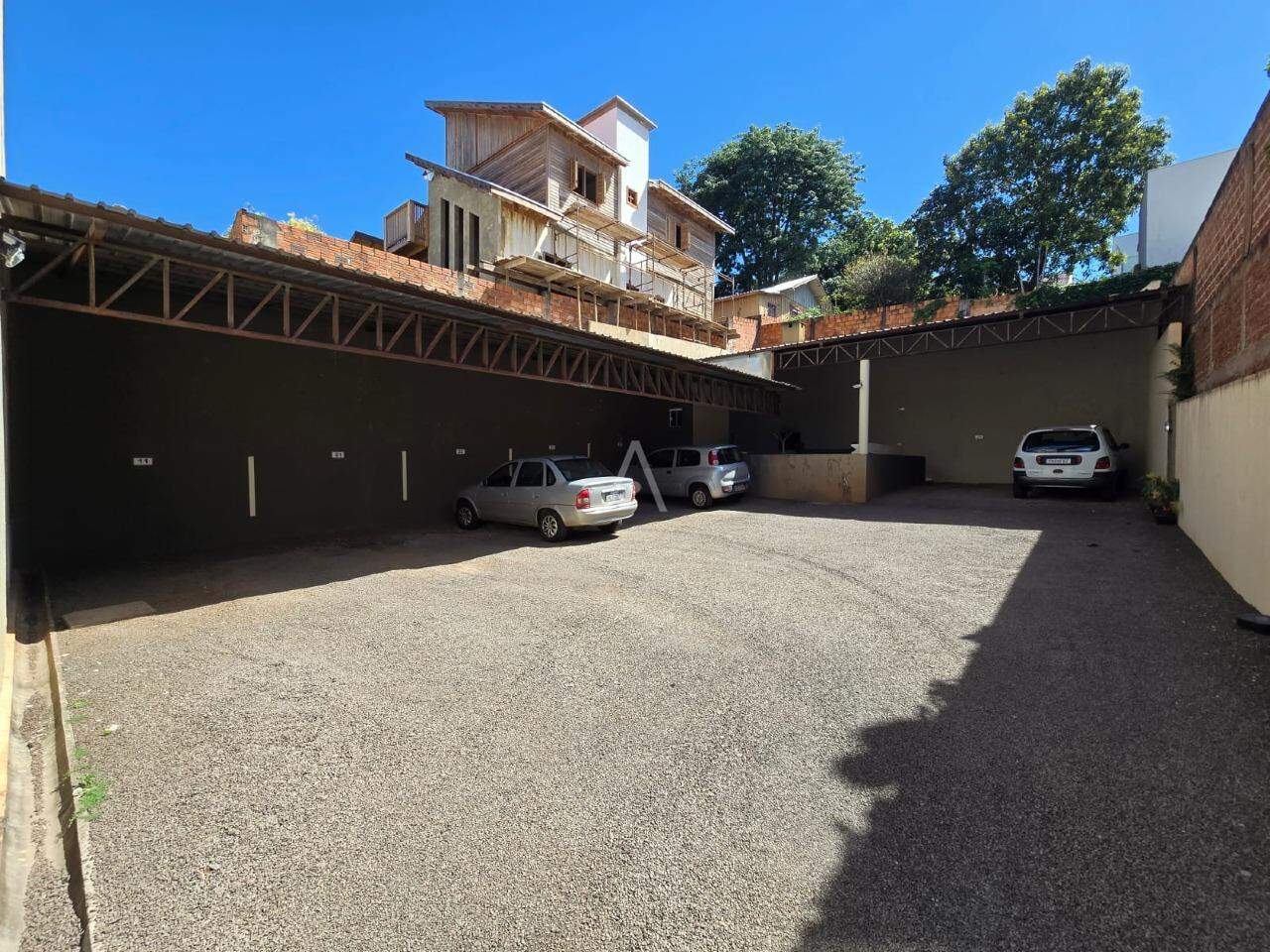 Apartamento para para aluguel no Bairro CENTRO em TOLEDO: 