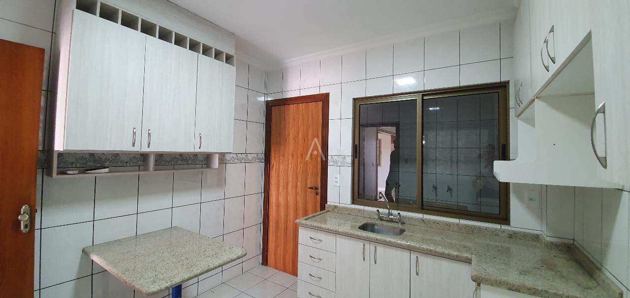 Apartamento para para aluguel no Bairro UNIVERSITARIO em CASCAVEL: 