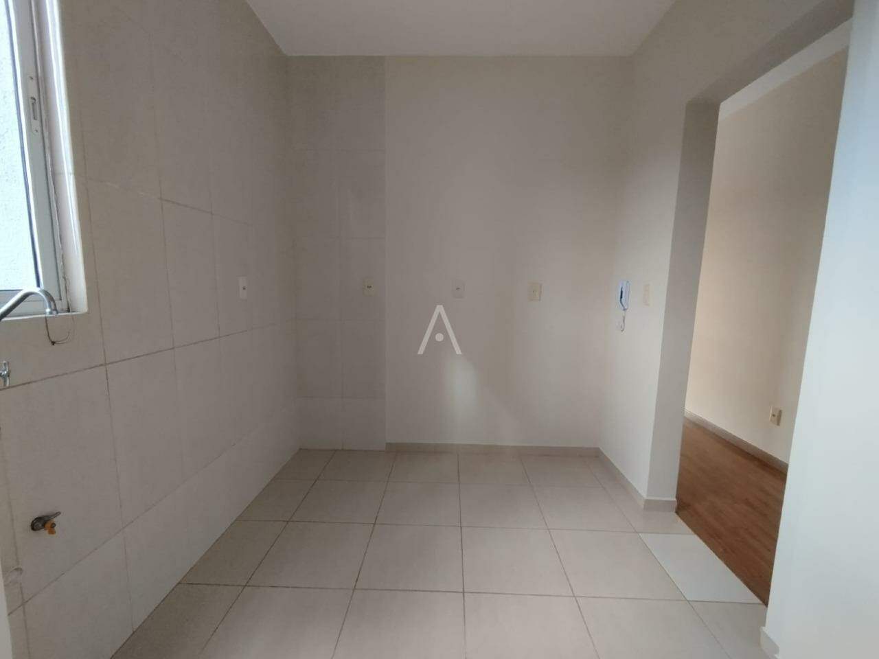 Apartamento para para aluguel no Bairro Pioneiros Catarinenses em CASCAVEL: 