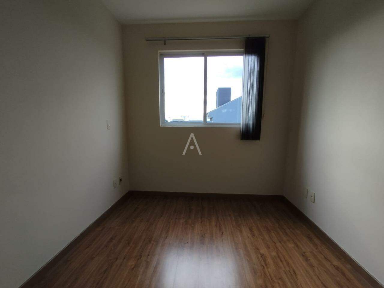 Apartamento para para aluguel no Bairro Pioneiros Catarinenses em CASCAVEL: 
