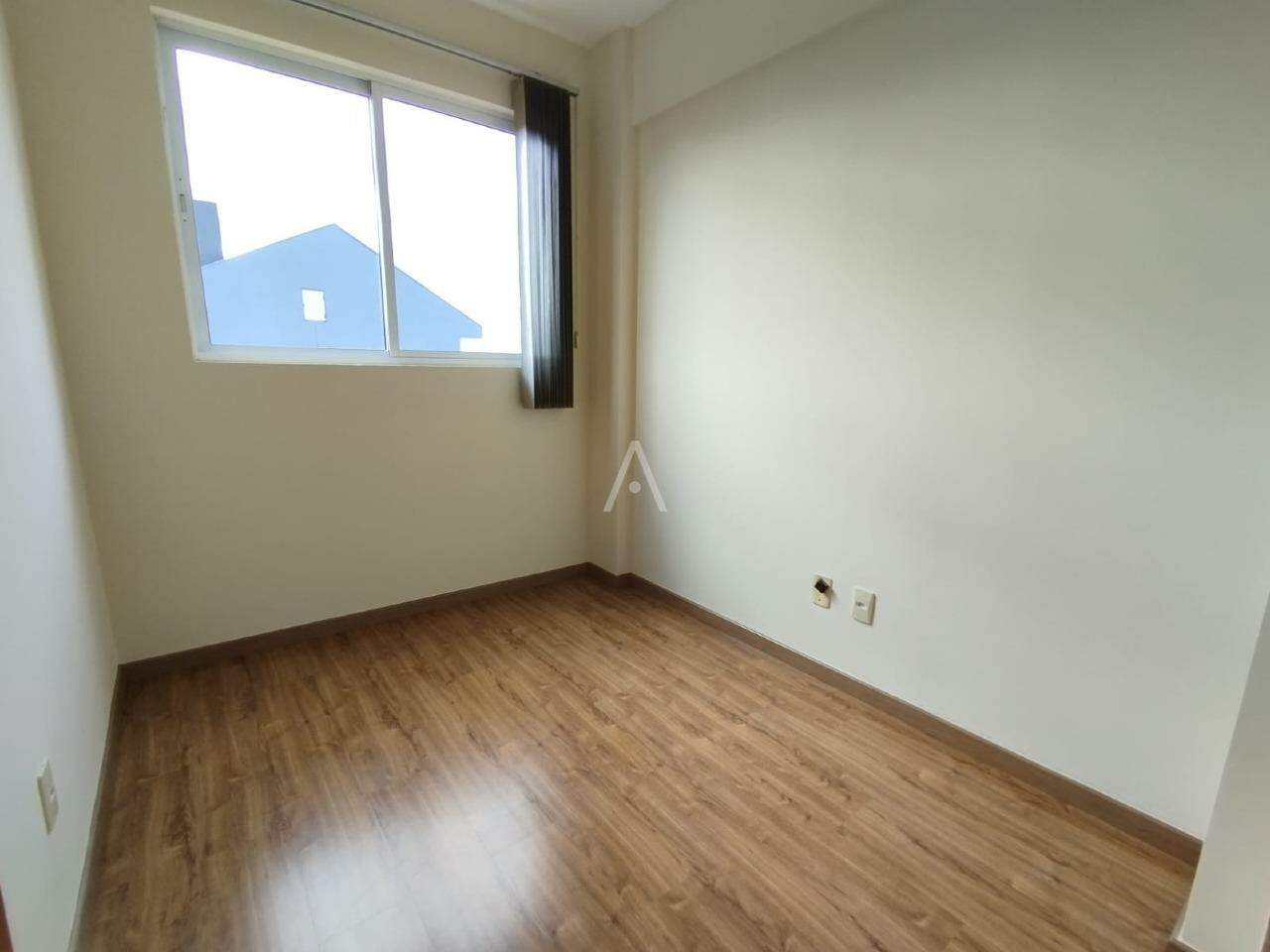 Apartamento para para aluguel no Bairro Pioneiros Catarinenses em CASCAVEL: 