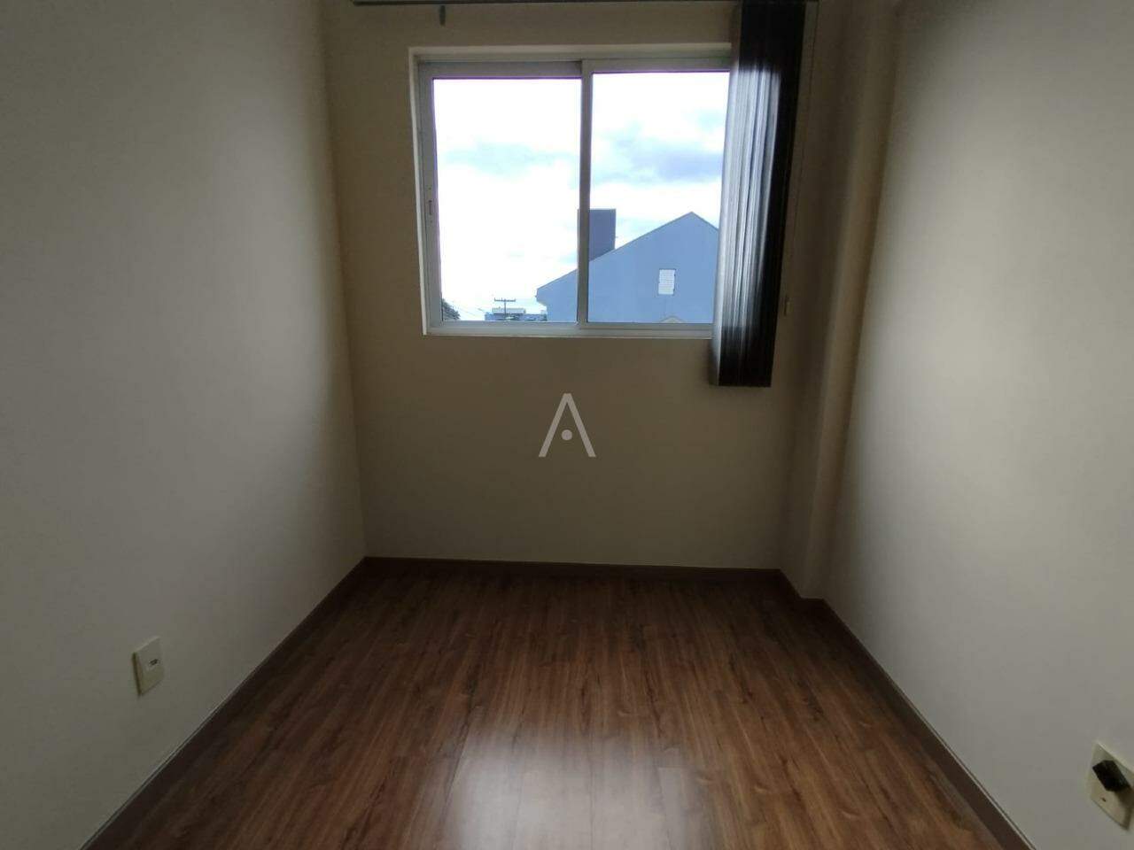 Apartamento para para aluguel no Bairro Pioneiros Catarinenses em CASCAVEL: 