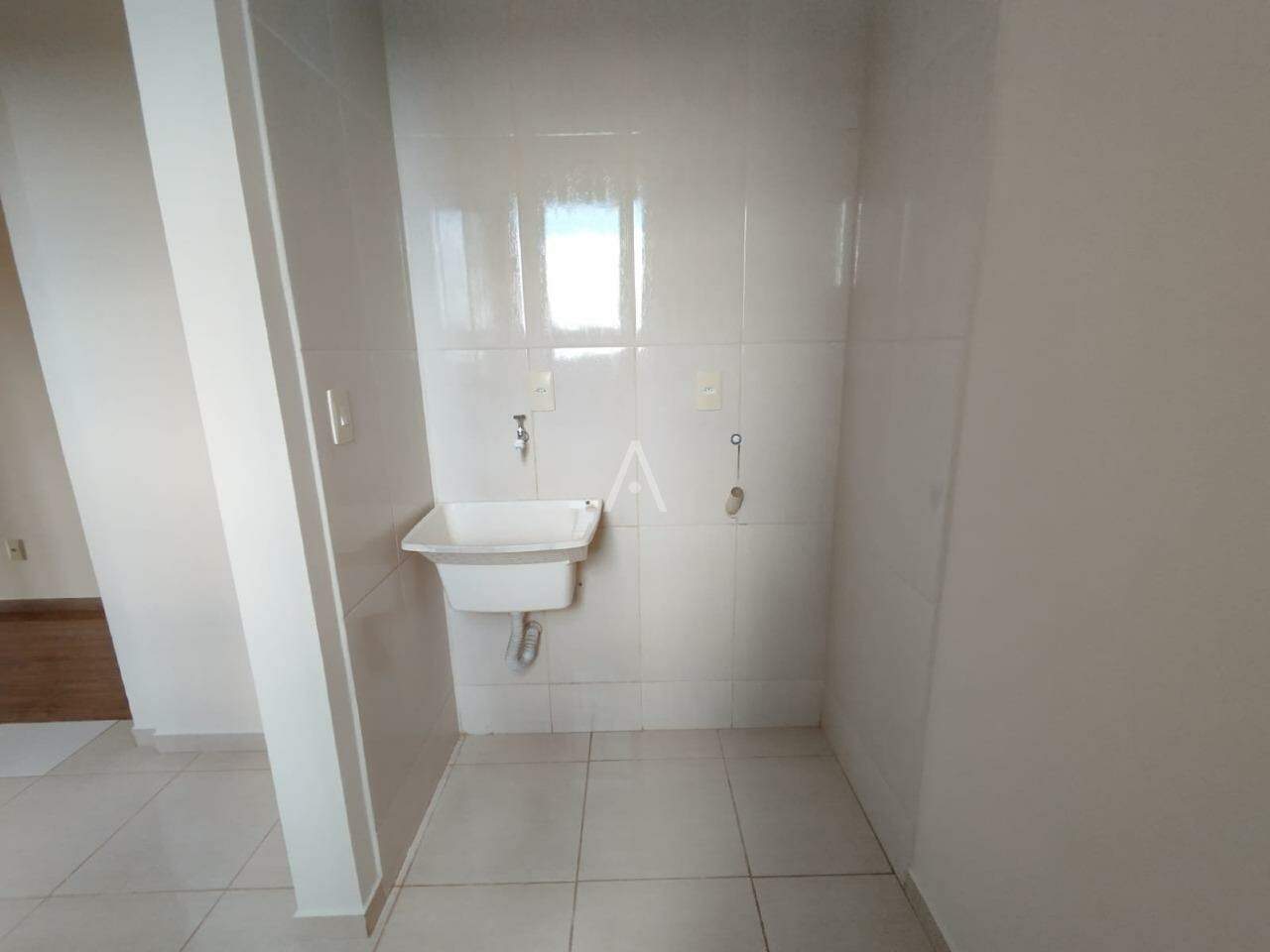 Apartamento para para aluguel no Bairro Pioneiros Catarinenses em CASCAVEL: 