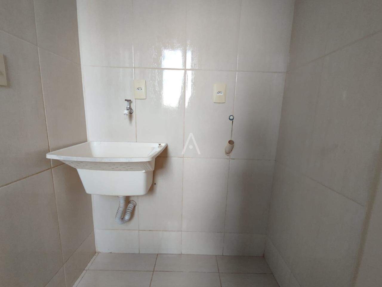 Apartamento para para aluguel no Bairro Pioneiros Catarinenses em CASCAVEL: 