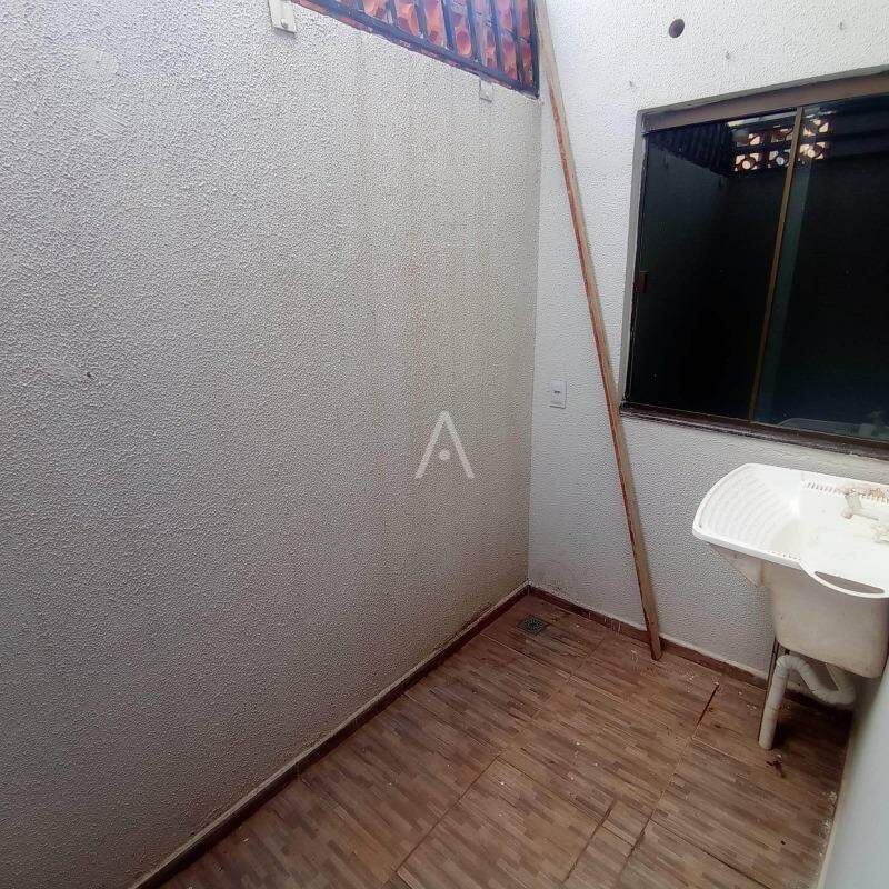Casa Residencial para para aluguel no Bairro VILA BECKER em TOLEDO: 