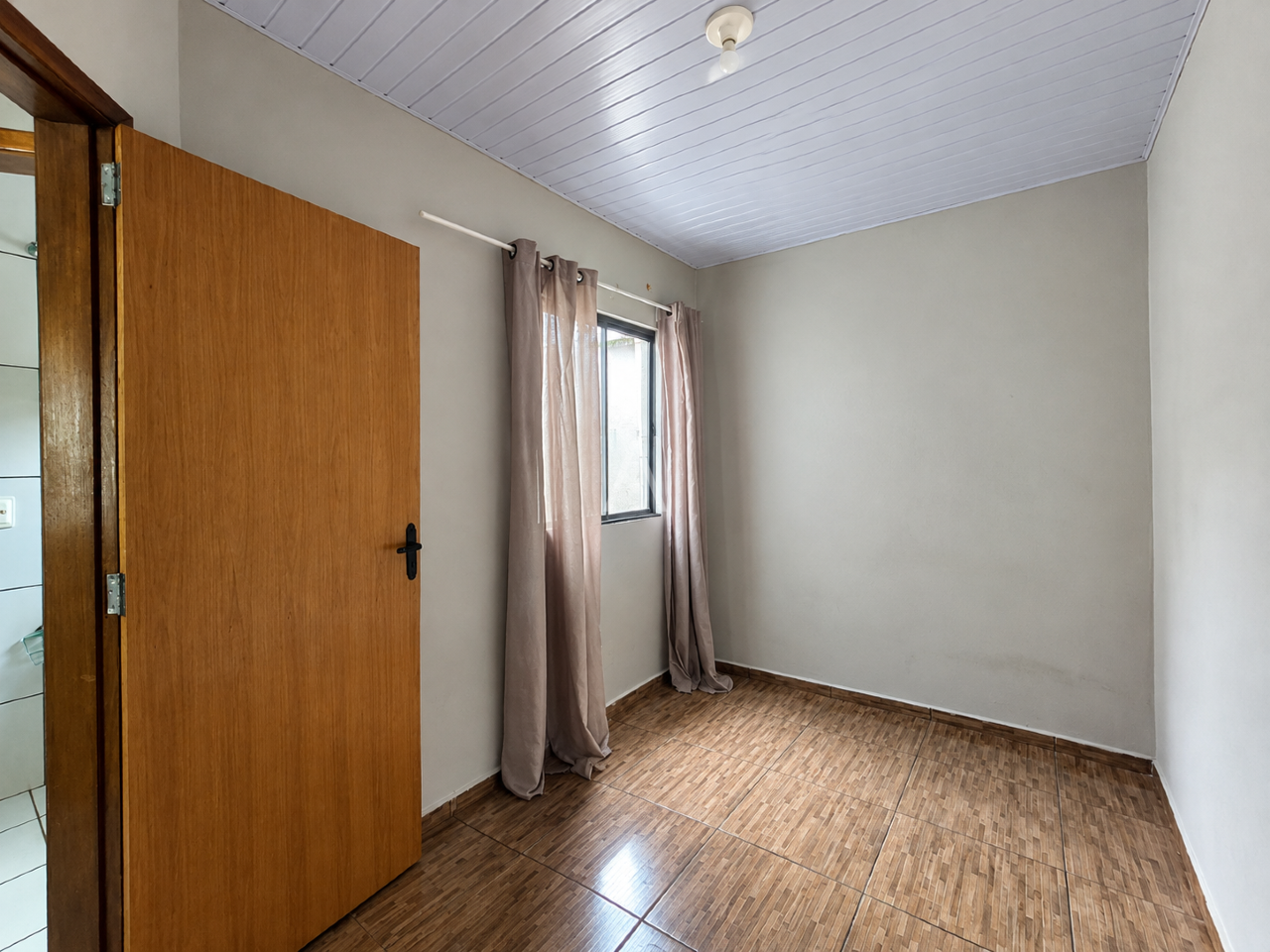 Casa Residencial para para aluguel no Bairro VILA BECKER em TOLEDO: 