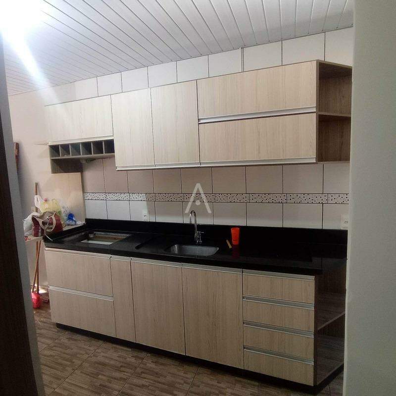 Casa Residencial para para aluguel no Bairro VILA BECKER em TOLEDO: 