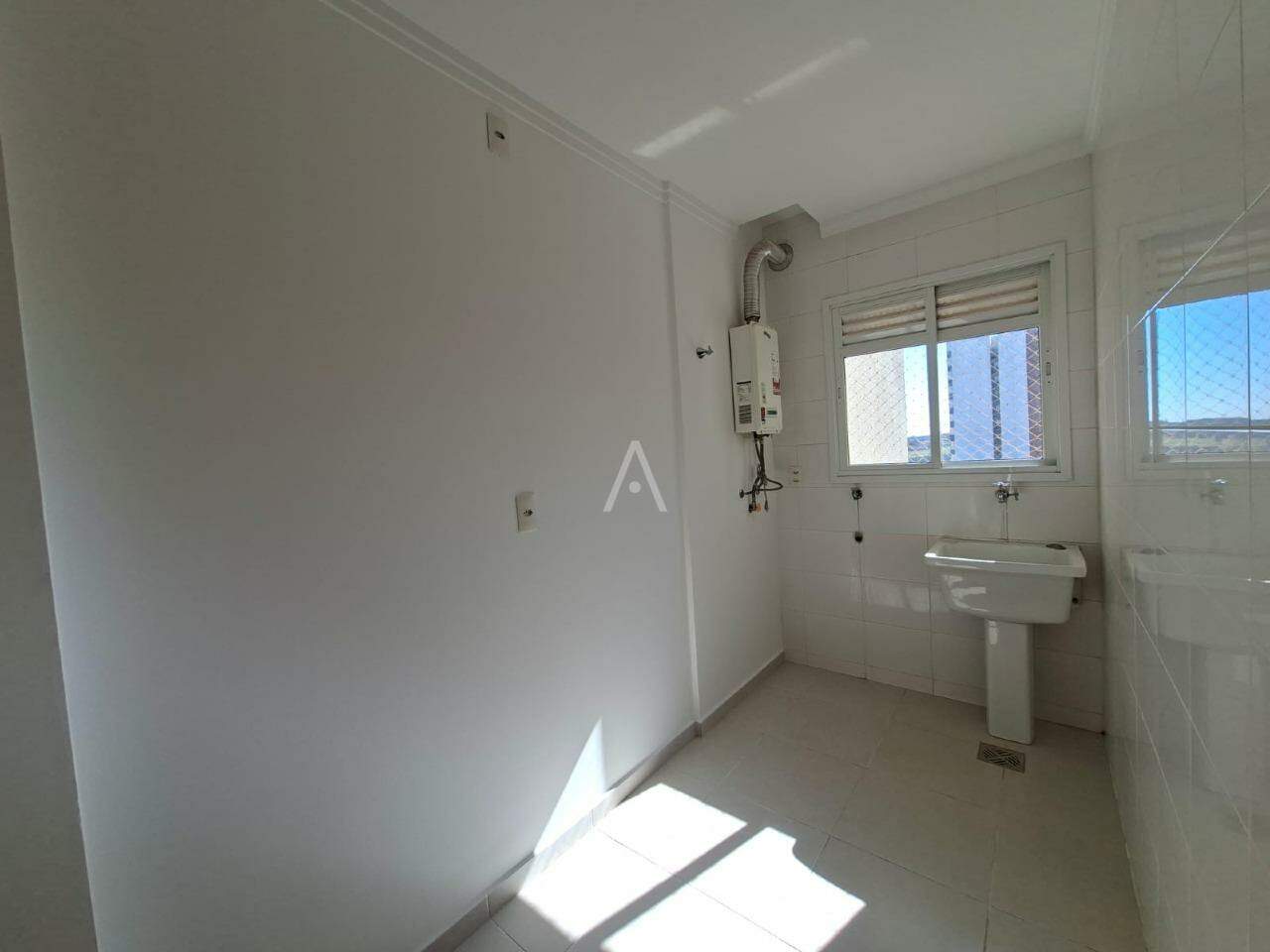 Apartamento para para aluguel no Bairro CENTRO em CASCAVEL: 