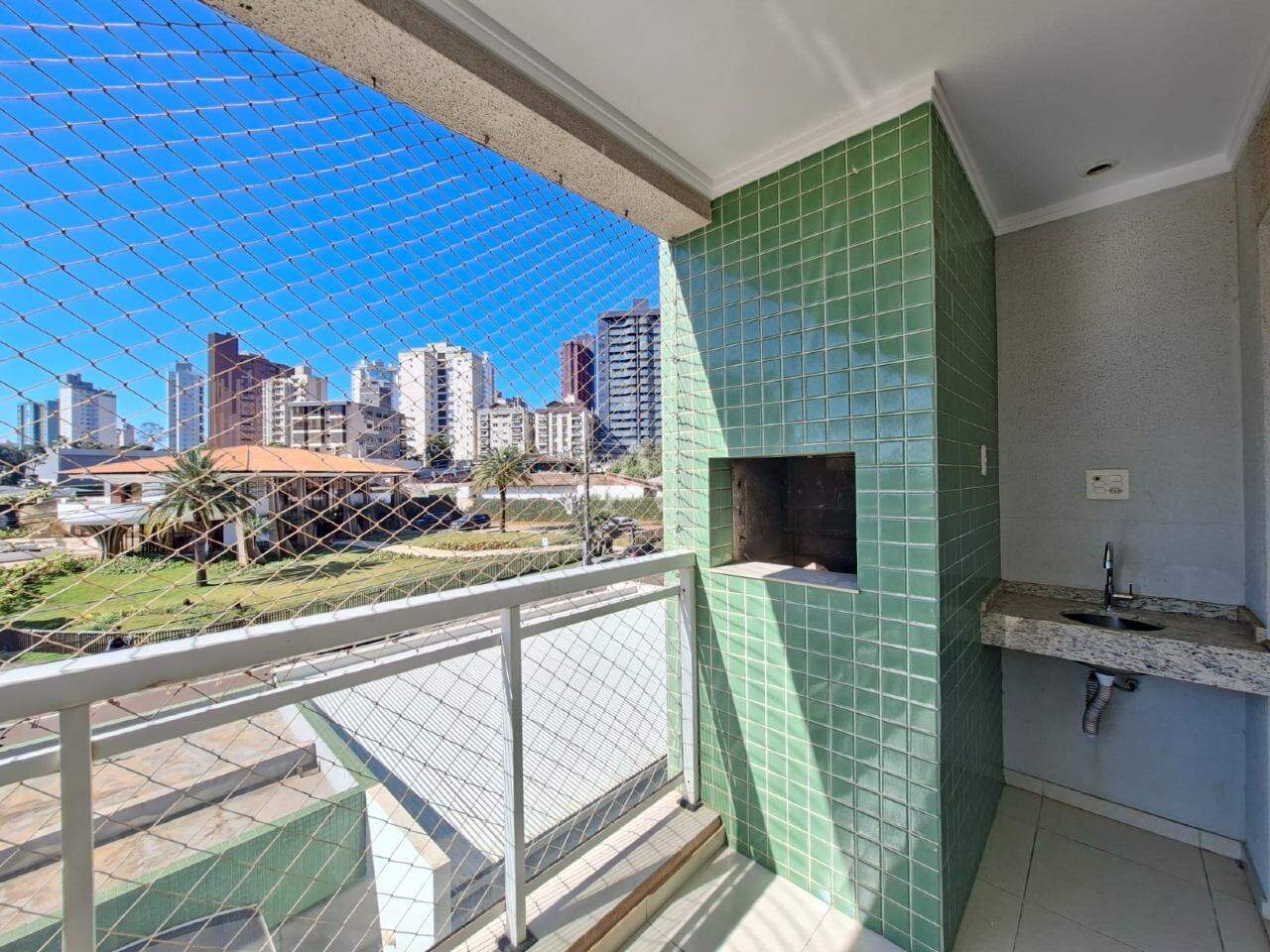 Apartamento para para aluguel no Bairro CENTRO em CASCAVEL: 