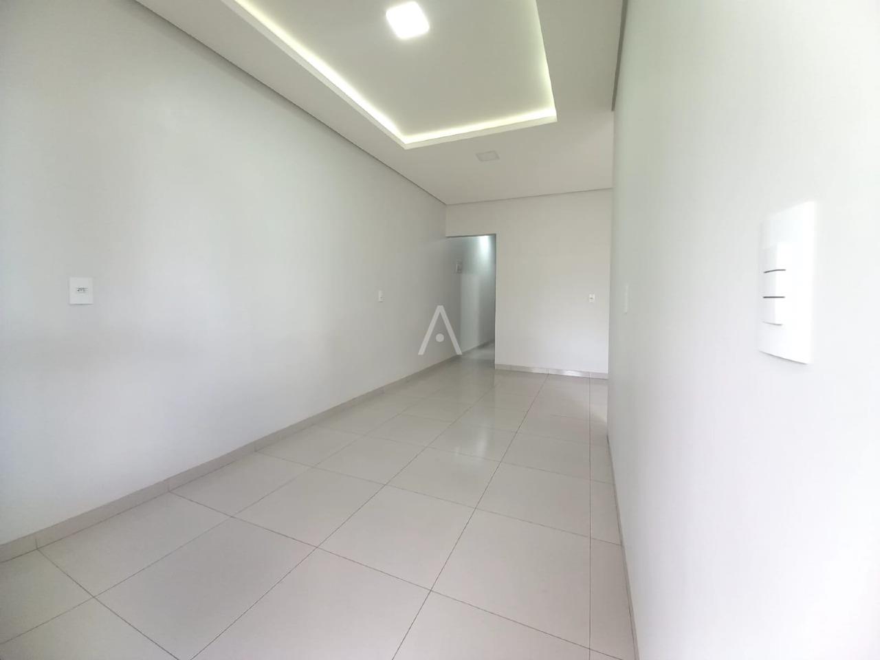 Casa Residencial para para aluguel no Bairro PINHEIRINHO em TOLEDO: 