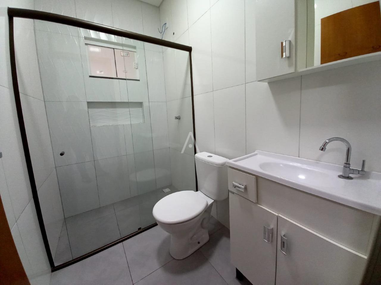 Casa Residencial para para aluguel no Bairro PINHEIRINHO em TOLEDO: 