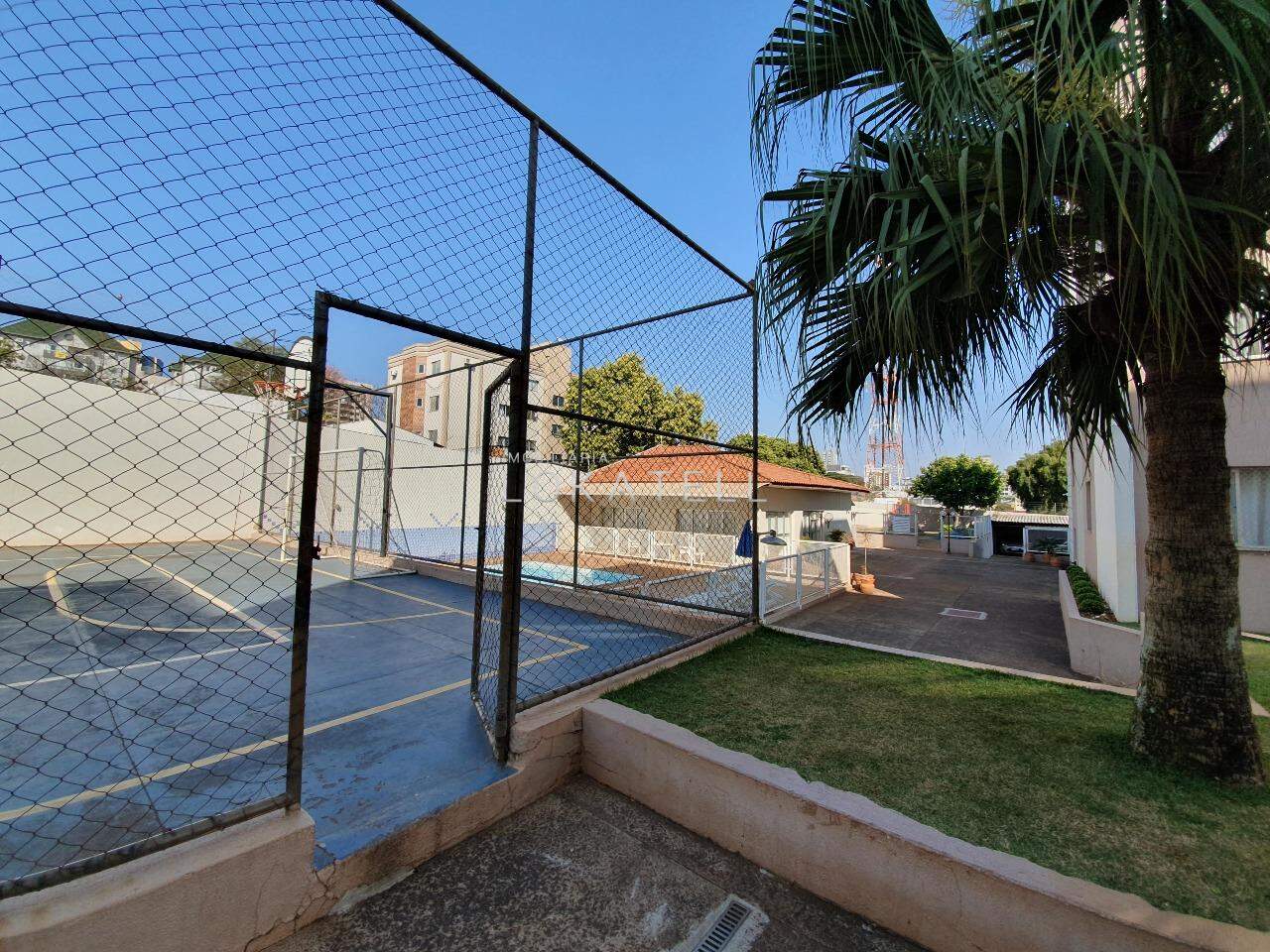 Apartamento para para aluguel no Bairro CENTRO em CASCAVEL: