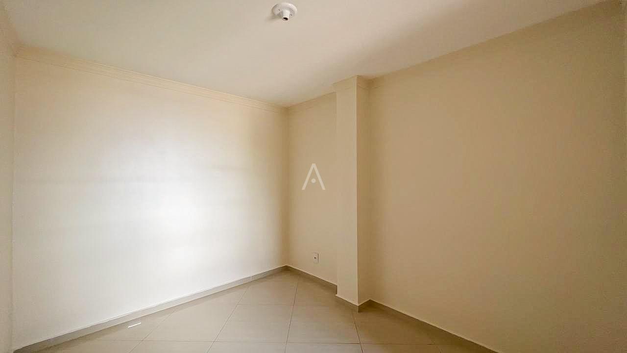 Apartamento para à venda no Bairro SAO CRISTOVAO em CASCAVEL: 