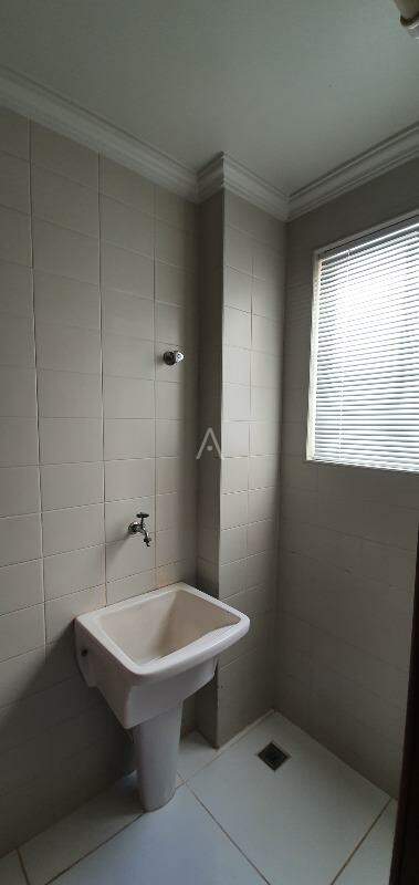Apartamento para para aluguel no Bairro COQUEIRAL em CASCAVEL: 