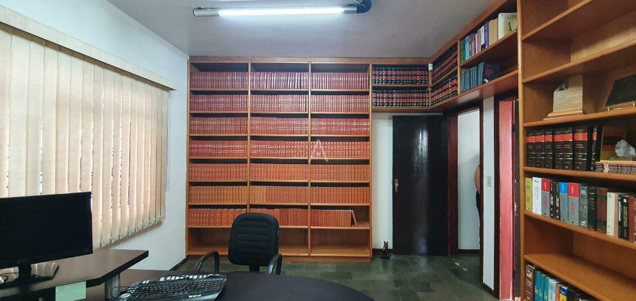 Casa Comercial para para aluguel no Bairro CENTRO em CASCAVEL: 