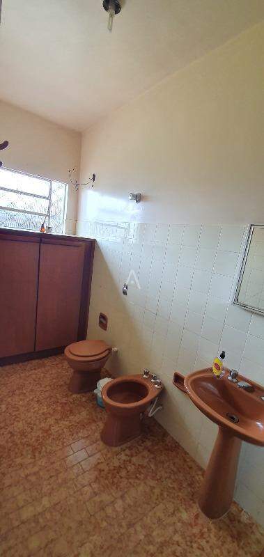 Casa Comercial para para aluguel no Bairro CENTRO em CASCAVEL: 