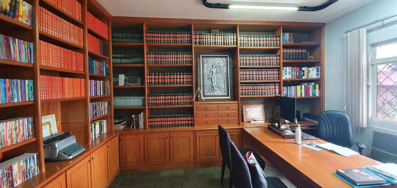 Casa Comercial para para aluguel no Bairro CENTRO em CASCAVEL: 