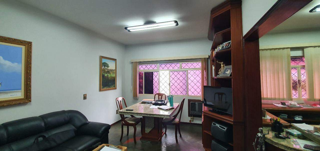 Casa Comercial para para aluguel no Bairro CENTRO em CASCAVEL: 