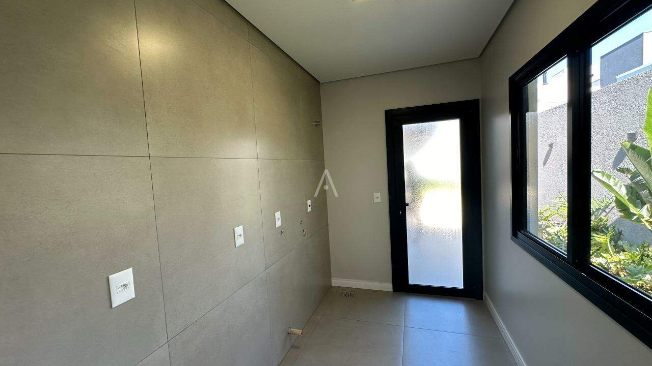 Sobrado para à venda no Bairro JARDIM PANCERA em TOLEDO: