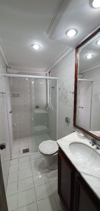 Apartamento para para aluguel no Bairro CENTRO em CASCAVEL: 