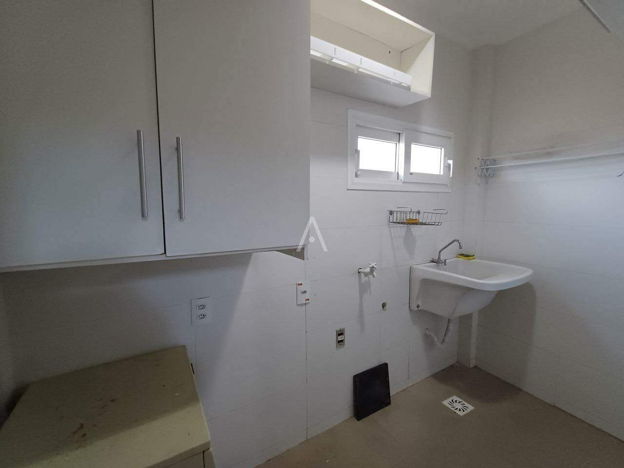 Apartamento para para aluguel no Bairro CENTRO em CASCAVEL: 