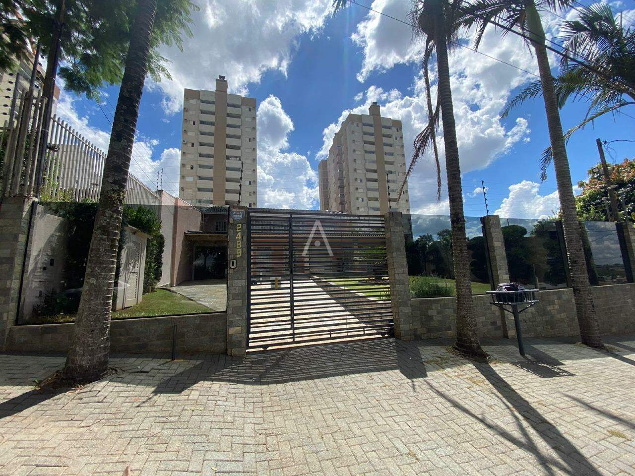 Sobrado para à venda no Bairro CENTRO em CASCAVEL: 