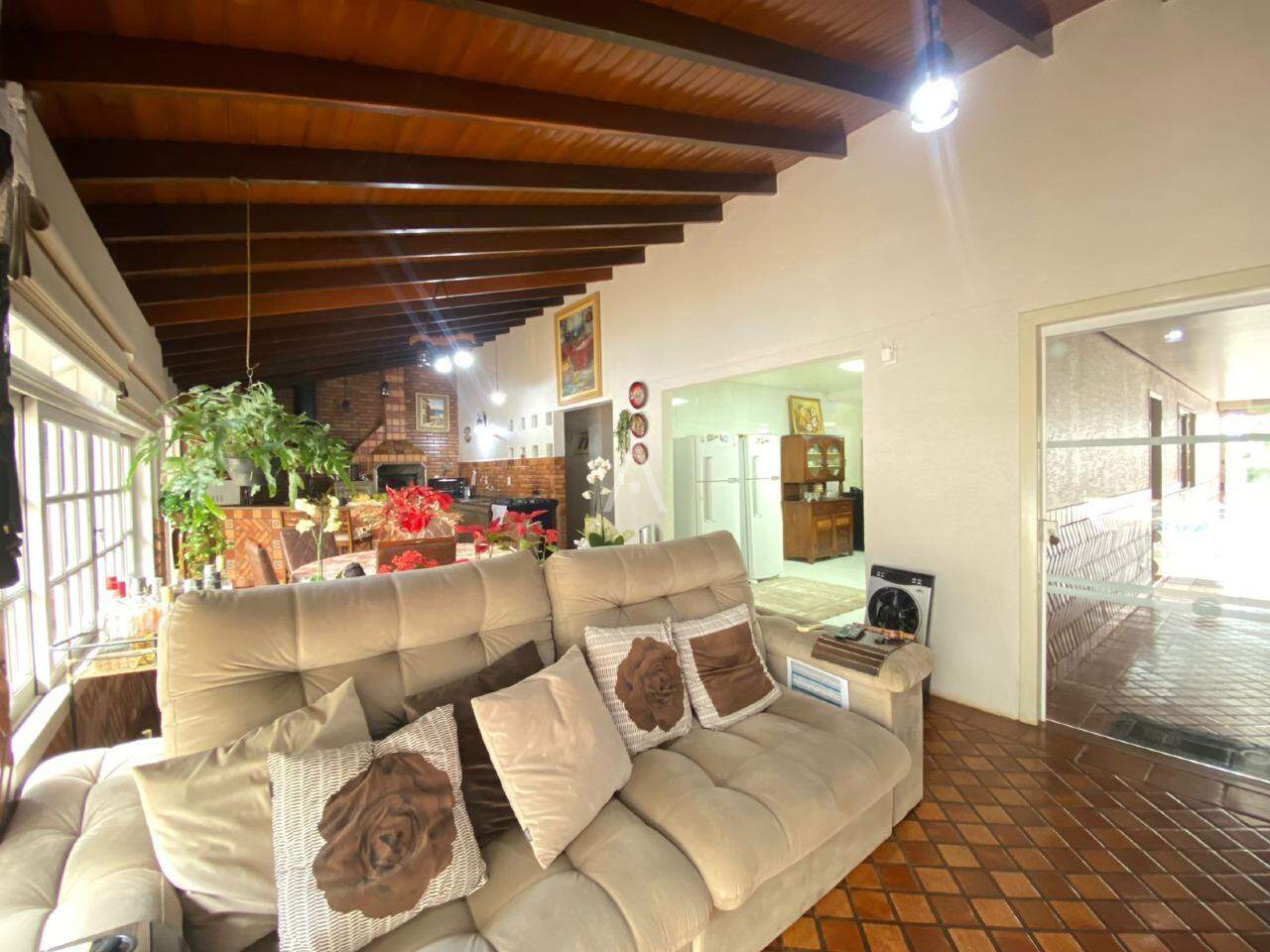 Sobrado para à venda no Bairro CENTRO em CASCAVEL: 