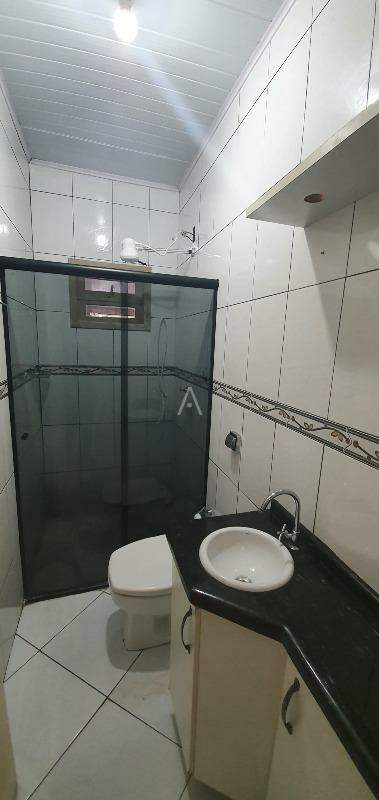 Casa Residencial para para aluguel no Bairro SANTA FELICIDADE em CASCAVEL: 