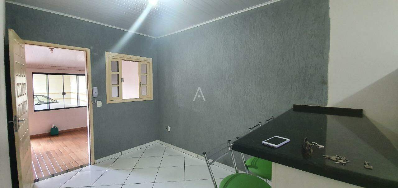 Casa Residencial para para aluguel no Bairro SANTA FELICIDADE em CASCAVEL: 