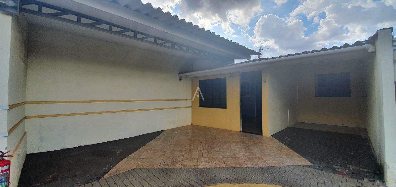 Casa Residencial para para aluguel no Bairro SANTA FELICIDADE em CASCAVEL: 