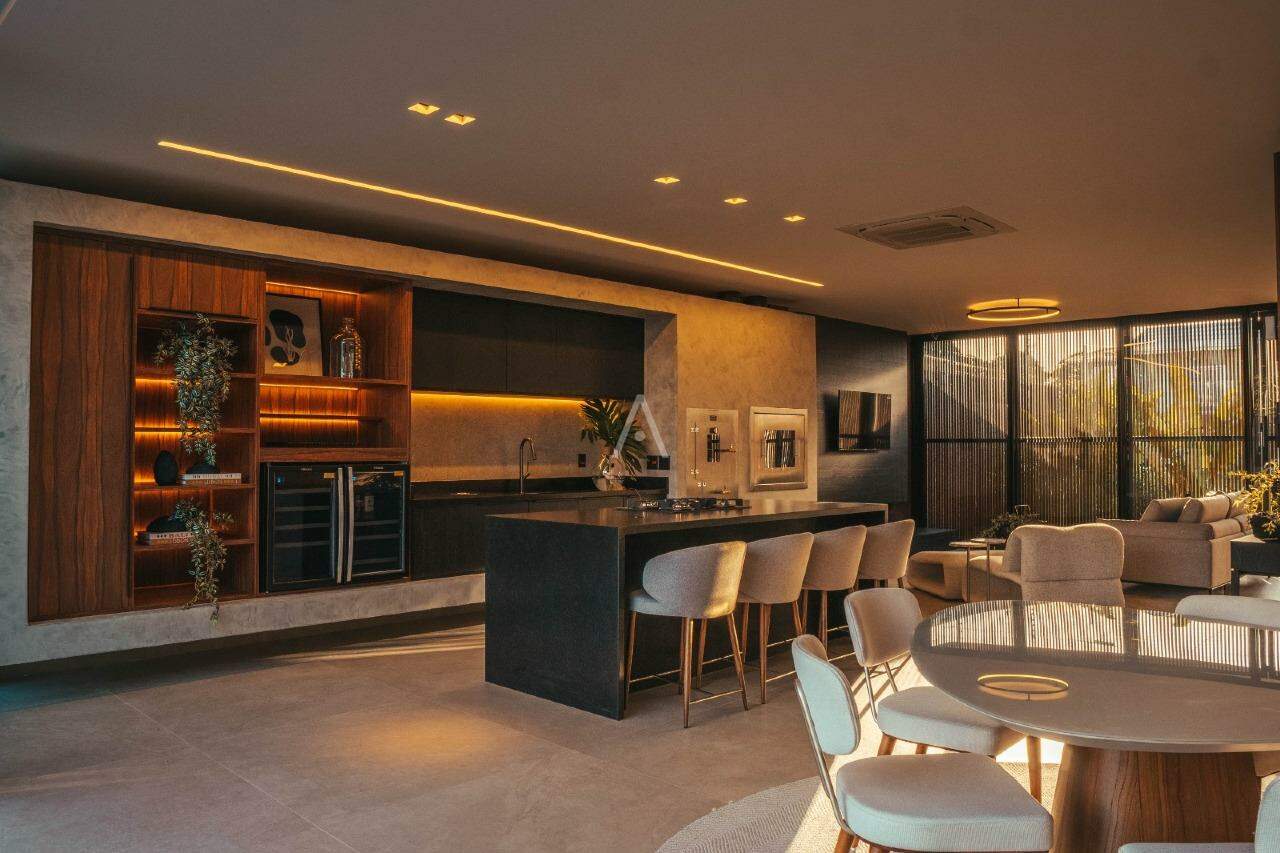 Casa Residencial para à venda no Bairro JARDIM LA SALLE em TOLEDO: 