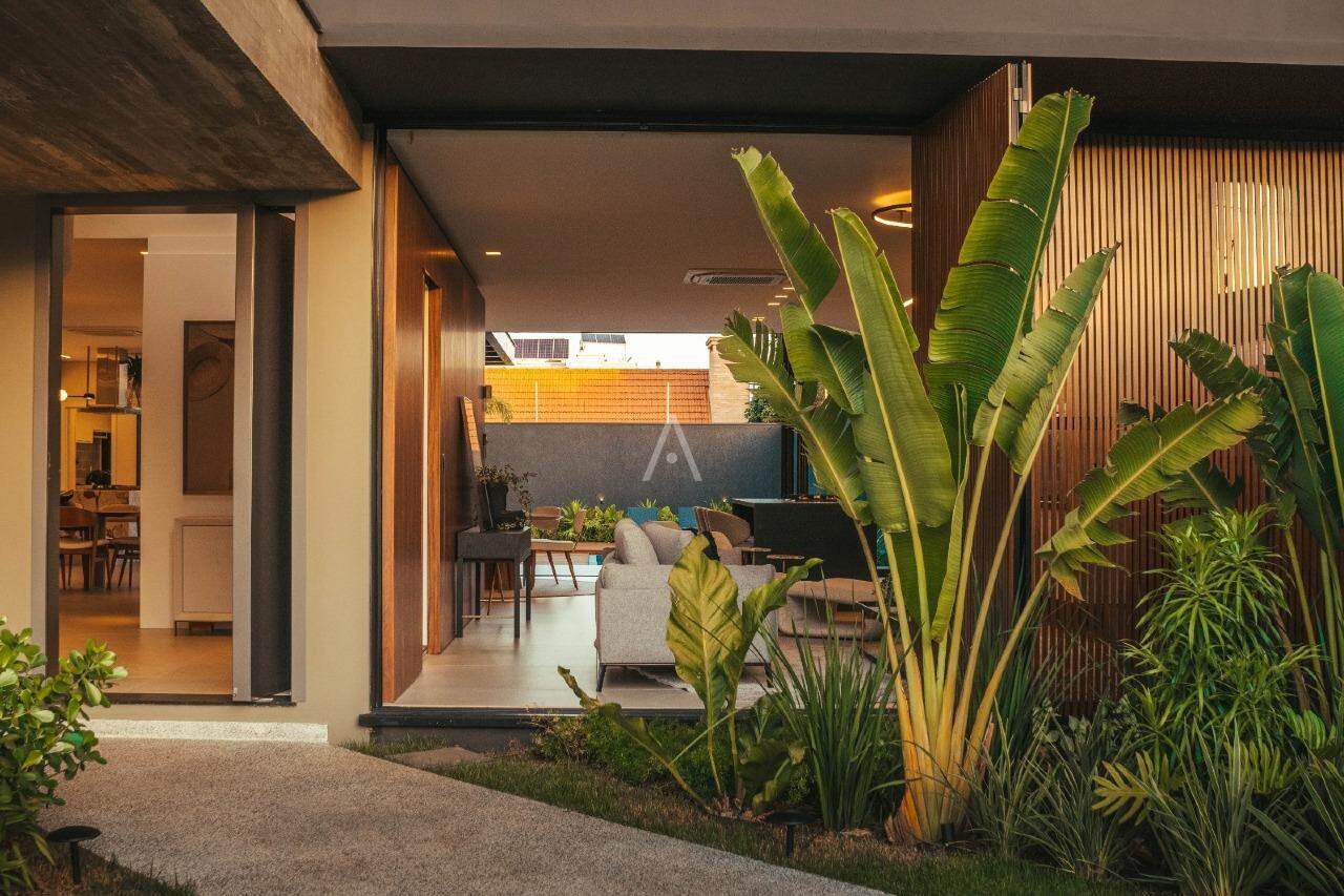 Casa Residencial para à venda no Bairro JARDIM LA SALLE em TOLEDO: 