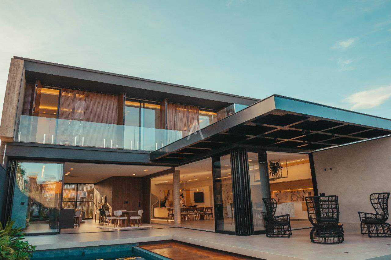 Casa Residencial para à venda no Bairro JARDIM LA SALLE em TOLEDO: 