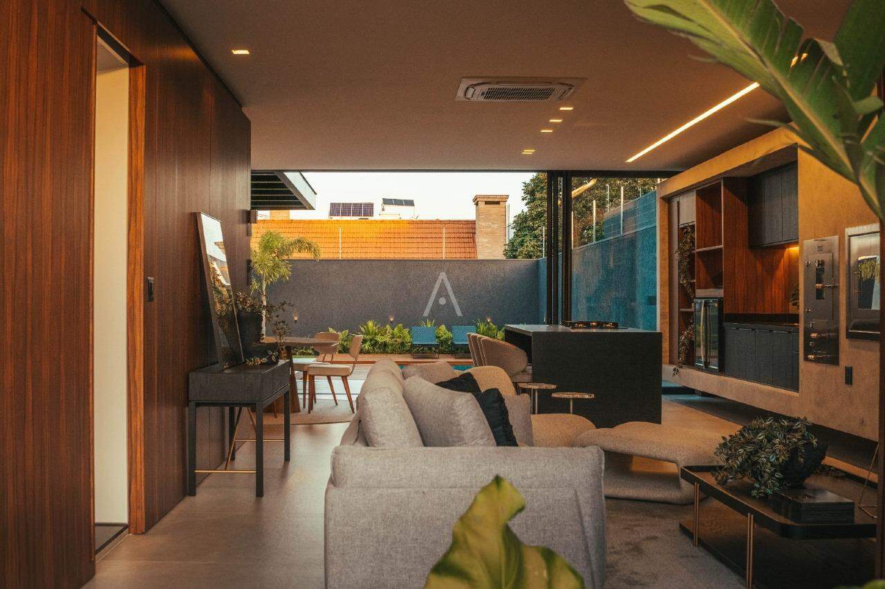 Casa Residencial para à venda no Bairro JARDIM LA SALLE em TOLEDO: 