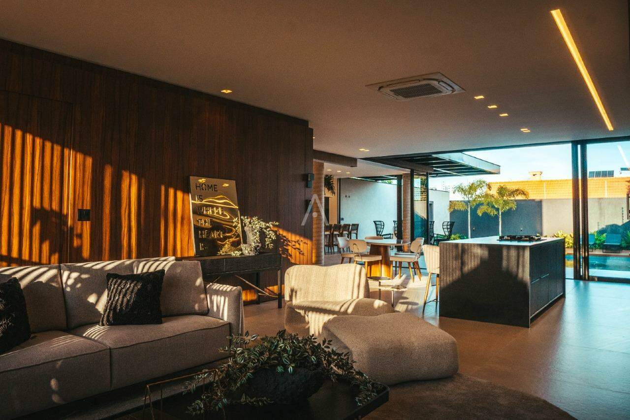 Casa Residencial para à venda no Bairro JARDIM LA SALLE em TOLEDO: 
