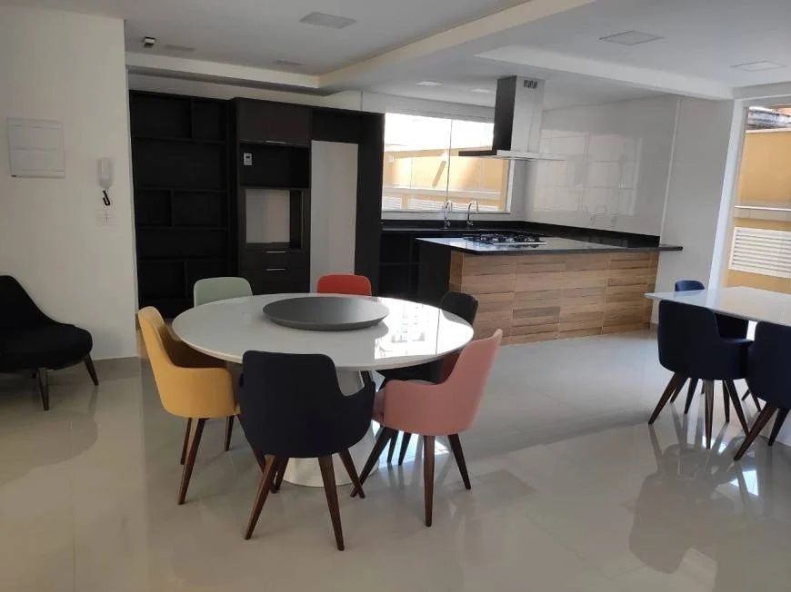 Apartamento à venda com 2 quartos, 64m² - Foto 13