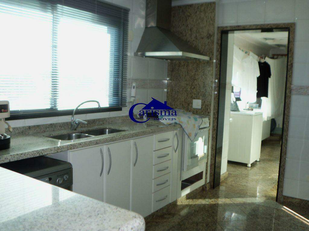 Apartamento à venda com 3 quartos, 202m² - Foto 1