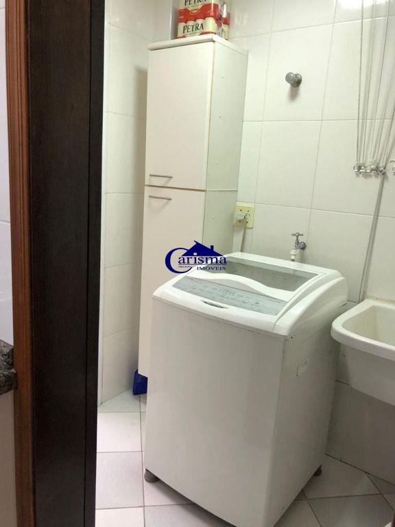 Apartamento à venda com 3 quartos, 180m² - Foto 19