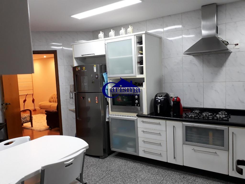 Apartamento à venda com 3 quartos, 145m² - Foto 8