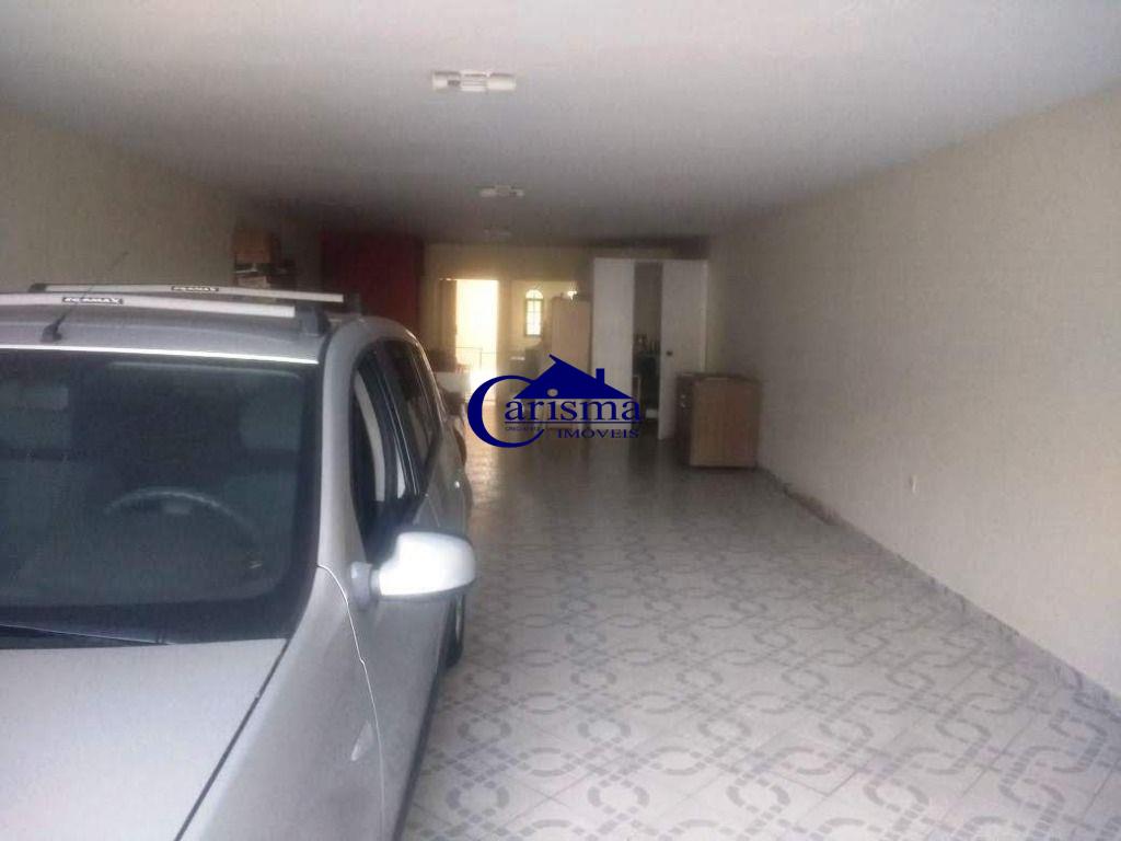 Sobrado à venda com 3 quartos, 249m² - Foto 1