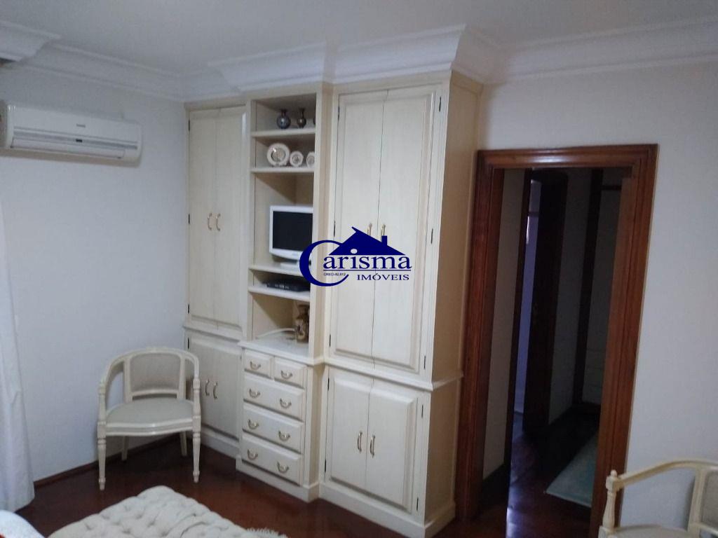 Apartamento à venda com 4 quartos, 260m² - Foto 17